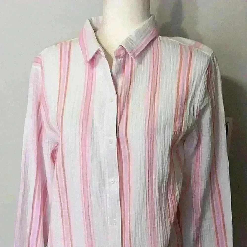 "LUCKY BRAND" Woman's Button Down‎ Shirt- size Medium